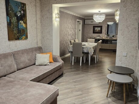 İnşaatçılarda 3 otaqlı köhnə tikili mənzil satılır, 90 m², 215 000 AZN, şəkil 4 / 12