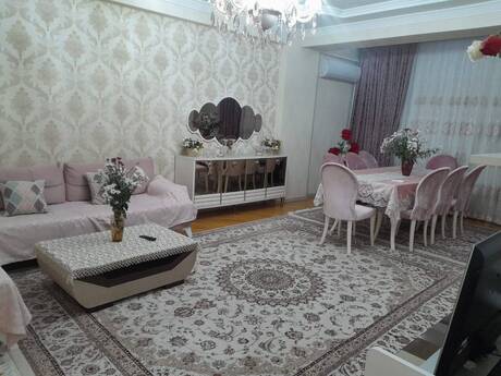 3 otaq · 132 m²