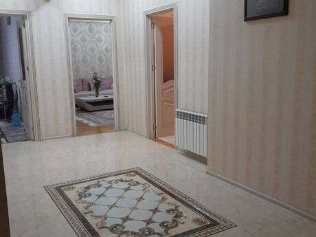 Продаётся 3-комнатная квартира в новостройке, İnşaatçılar, 132 м², 200 000 AZN, фото 2 / 7