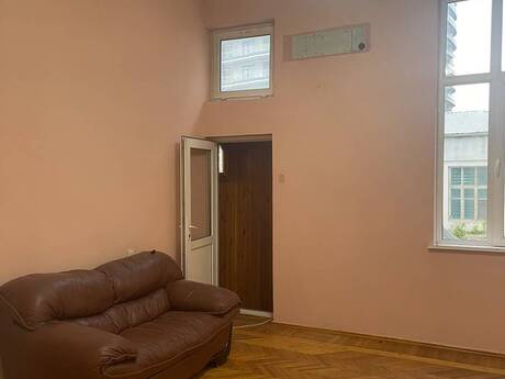 3-room old-build apartment for rent in Nəsimi, 100 m², 1 200 AZN/mo, photo 3 / 6