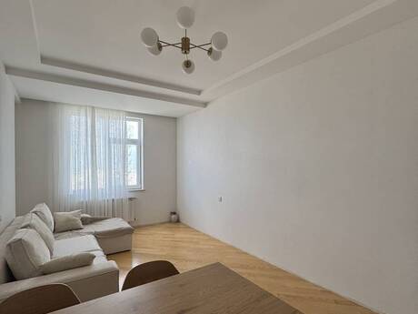 2-room new-build apartment for sale in Memar Əcəmi, 60 m², 198 000 AZN, photo 2 / 11