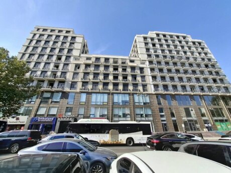 London Evləri kompleksində 3 otaqlı yeni tikili mənzil satılır, 117 m², 345 000 AZN, şəkil 2 / 9