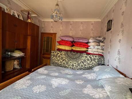 Azadlıq Prospektidə 4 otaqlı köhnə tikili mənzil satılır, 90 m², 250 000 AZN, şəkil 5 / 12