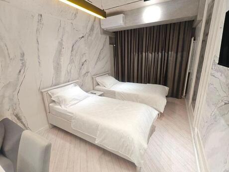 Park Azure kompleksində 4 otaqlı yeni tikili mənzil satılır, 141 m², 540 000 AZN, şəkil 3 / 12
