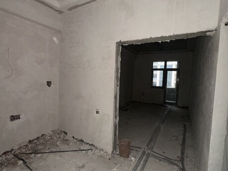28 Mayda 2 otaqlı yeni tikili mənzil satılır, 54 m², 118 000 AZN, şəkil 3 / 9
