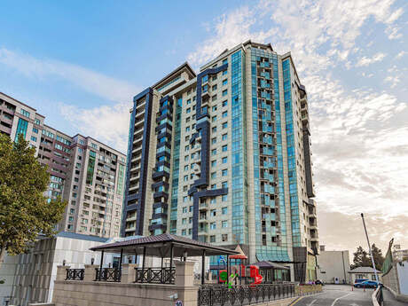 3-room new-build apartment for sale in Gənclik, 136 m², 430 000 AZN, photo 2 / 5