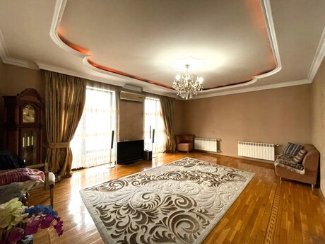 Elan №6519409 - Bakı, Gənclik m., 3 otaqlı, 135 m², 7/13 mərtəbə
