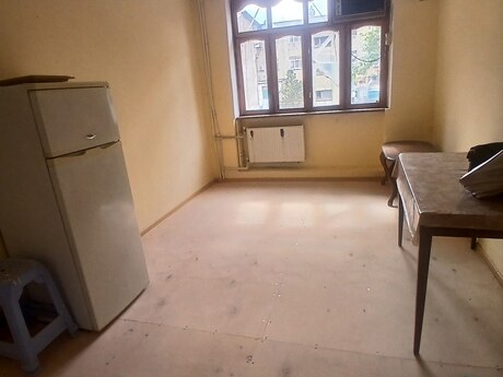 Сдаётся 1-комнатная квартира в старом фонде, Azadlıq Prospekti, 18 м², 280 AZN/мес, фото 4 / 4