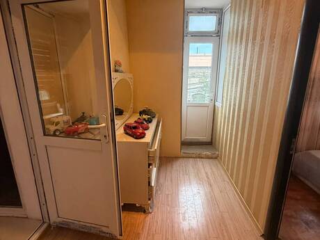 Bayılda 3 otaqlı köhnə tikili mənzil satılır, 75 m², 120 000 AZN, şəkil 4 / 5
