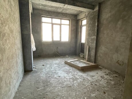 28 Mayda 4 otaqlı yeni tikili mənzil satılır, 173 m², 519 000 AZN, şəkil 2 / 5