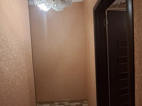 Сдаётся 1-комнатная квартира в старом фонде, İnşaatçılar, 45 м², 450 AZN/мес, фото 2 / 12