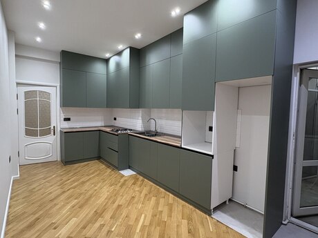 3 otaq · 148 m² · 10/17 mərtəbə, Həzi Aslanov