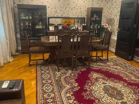 6-cı mikrorayonda 4 otaqlı köhnə tikili mənzil satılır, 120 m², 260 000 AZN, şəkil 2 / 12