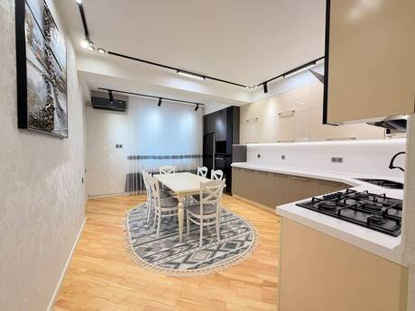 Elan №6519726 - Bakı, Həzi Aslanov m., 4 otaqlı, 159 m², 4/16 mərtəbə