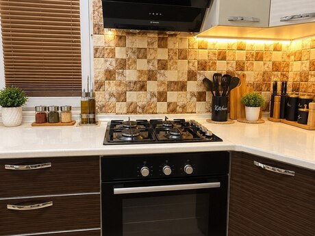 İçəri Şəhərdə 4 otaqlı köhnə tikili mənzil satılır, 85 m², 550 000 AZN, şəkil 2 / 11