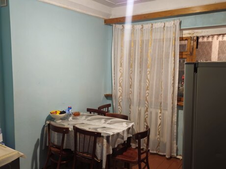 2-room old-build apartment for sale in Müşfiqabad, 55 m², 69 500 AZN, photo 2 / 9