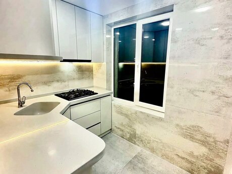 2-room old-build apartment for sale in Qara Qarayev, 46 m², 160 000 AZN, photo 2 / 7