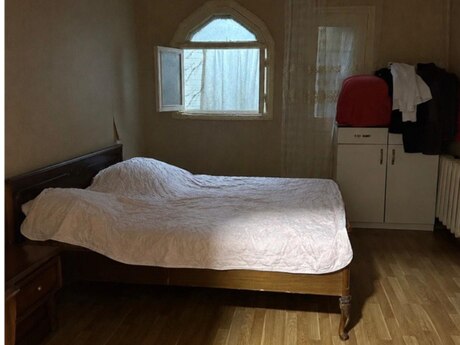 Yeni Günəşlidə 2 otaqlı köhnə tikili mənzil satılır, 40 m², 115 000 AZN, şəkil 2 / 5