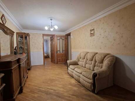2-room old-build apartment for sale in Elmlər Akademiyası, 65 m², 173 000 AZN, photo 3 / 12