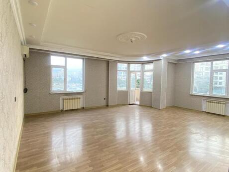İnşaatçılarda 3 otaqlı yeni tikili mənzil kirayə verilir, 132 m², 700 AZN/ay, şəkil 3 / 12