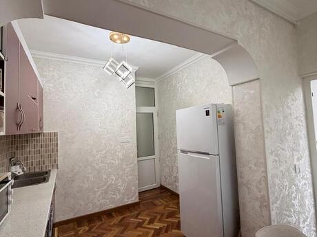 3-room old-build apartment for sale in Həzi Aslanov, 70 m², 205 000 AZN, photo 4 / 12