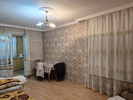 Объявление №6520109 - Баку, м. Халглар Достлугу, 2-комн., 60 м², 5/5 этаж