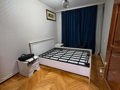3 otaq · 60 m² · 5/5 mərtəbə, Elmlər Akademiyası