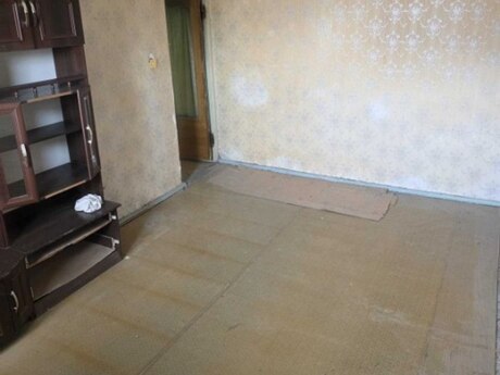 Qaraçuxurda 4 otaqlı köhnə tikili mənzil satılır, 110 m², 170 000 AZN, şəkil 2 / 9