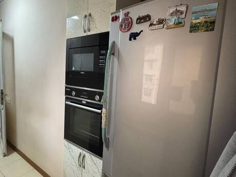 8-ci mikrorayonda 3 otaqlı köhnə tikili mənzil kirayə verilir, 60 m², 697 AZN/ay, şəkil 3 / 10