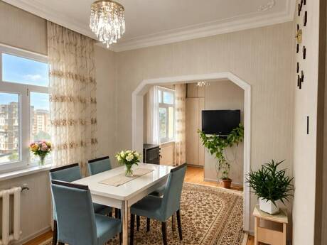 Elan №6520198 - Bakı, Yeni Günəşli q., 5 otaqlı, 120 m², 8/9 mərtəbə