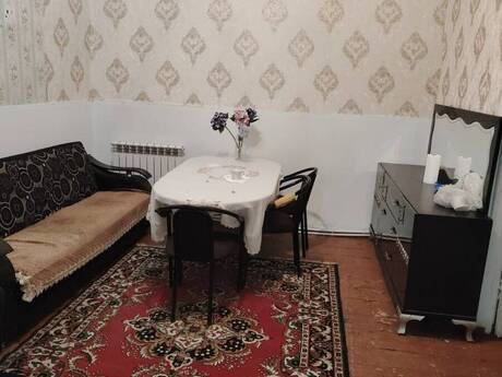 28 Mayda 2 otaqlı köhnə tikili mənzil kirayə verilir, 40 m², 650 AZN/ay, şəkil 2 / 4