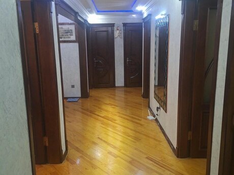 Qaraçuxurda 5 otaqlı köhnə tikili mənzil satılır, 100 m², 260 000 AZN, şəkil 3 / 12