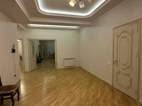 İnşaatçılarda 3 otaqlı yeni tikili mənzil kirayə verilir, 130 m², 1 000 AZN/ay, şəkil 3 / 12