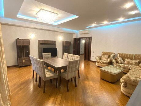 Объявление №6520269 - Баку, м. Гянджлик, 3-комн., 150 м², 5/13 этаж