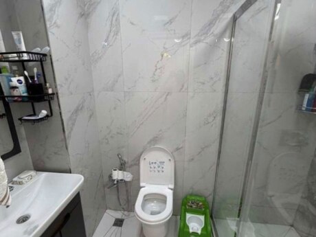 Продаётся 2-комнатная квартира в новостройке, Memar Əcəmi, 48 м², 180 000 AZN, фото 3 / 7