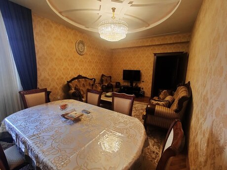Продаётся 3-комнатная квартира в новостройке, Elmlər Akademiyası, 95 м², 360 000 AZN, фото 2 / 12