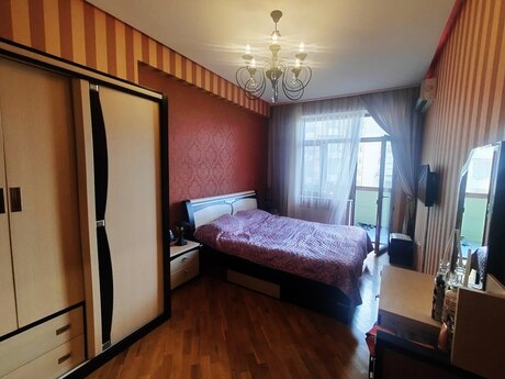 Продаётся 3-комнатная квартира в новостройке, Elmlər Akademiyası, 95 м², 360 000 AZN, фото 5 / 12