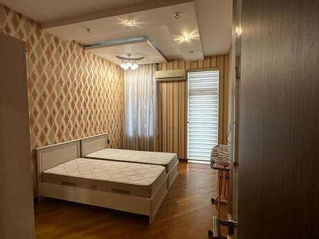 3-room new-build apartment for rent in Gənclik, 130 m², 1 200 AZN/mo, photo 3 / 10