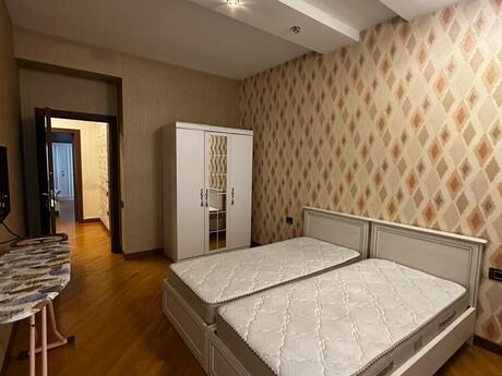3-room new-build apartment for rent in Gənclik, 130 m², 1 200 AZN/mo, photo 4 / 10