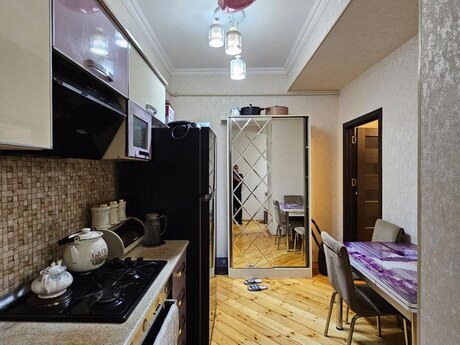 Masazırda 2 otaqlı köhnə tikili mənzil satılır, 55 m², 68 000 AZN, şəkil 3 / 8