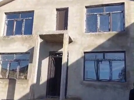 6 otaq · 200 m²