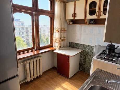 Сдаётся 2-комнатная квартира в старом фонде, Nəriman Nərimanov, 50 м², 600 AZN/мес, фото 4 / 5