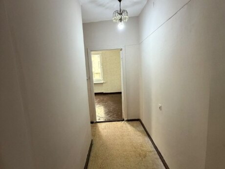 Продаётся 1-комнатная квартира в старом фонде, İnşaatçılar, 38 м², 118 000 AZN, фото 4 / 7