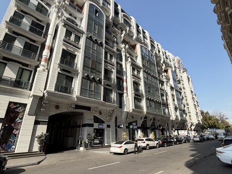 Elan №6520618 - Bakı, Sahil m., 4 otaqlı, 256 m², 3/12 mərtəbə