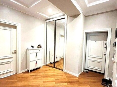 Продаётся 3-комнатная квартира в новостройке, Gənclik, 108 м², 360 000 AZN, фото 3 / 11