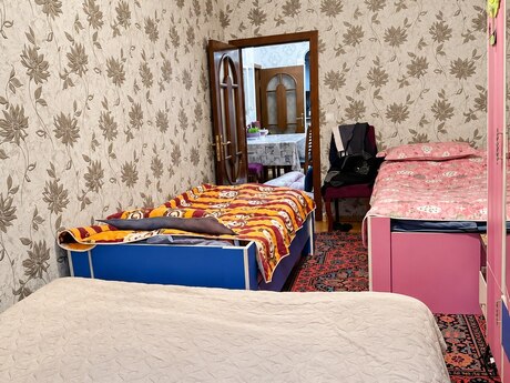 Memar Əcəmidə 3 otaqlı köhnə tikili mənzil satılır, 74 m², 156 000 AZN, şəkil 3 / 9