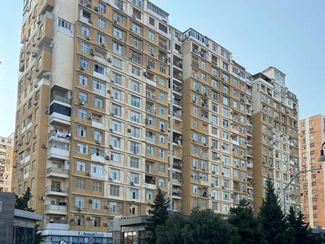 Elan №6520727 - Bakı, Həzi Aslanov m., 3 otaqlı, 100 m², 8/17 mərtəbə
