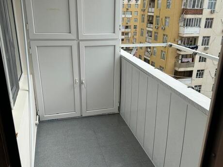 Сдаётся 3-комнатная квартира в новостройке, Həzi Aslanov, 100 м², 750 AZN/мес, фото 2 / 10