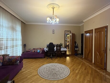 Продаётся 3-комнатная квартира в старом фонде, Şah İsmayıl Xətai, 74 м², 220 000 AZN, фото 2 / 7