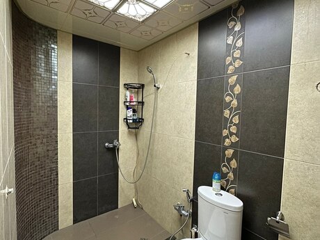 8 Noyabrda 2 otaqlı yeni tikili mənzil kirayə verilir, 80 m², 900 AZN/ay, şəkil 4 / 9